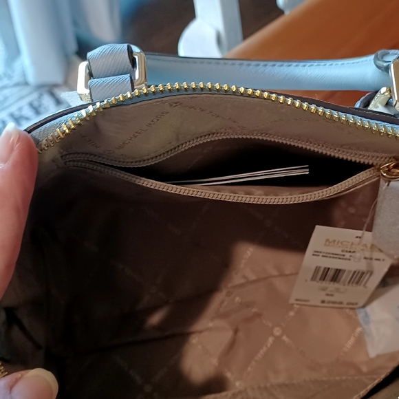 FIRM...New AUTHENTIC NWT MICHAEL KORS CIARA PALE BLU MLT MED MESSENGER PURSE - Picture 7 of 9